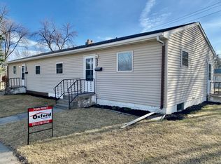 1309 S 16th St, Grand Forks, ND 58201