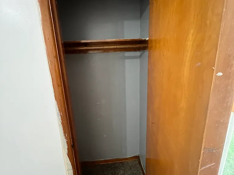 6844 Memorial Ave — Photo 5
