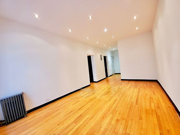 2nd image of 320 Lincoln Pl APT 1F