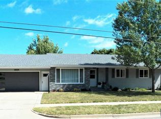 1524 E 49th St, Sioux Falls, SD 57103