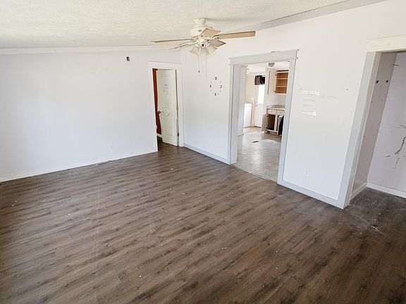 5th image of 802 Nelson Ave