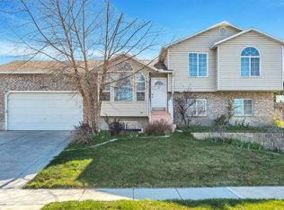 11291 S Sandy Ridge Cir, Sandy, UT 84094