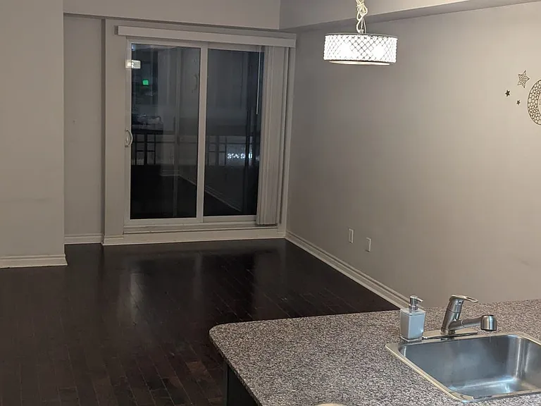 385 Prince Of Wales Dr #324 — Photo 10