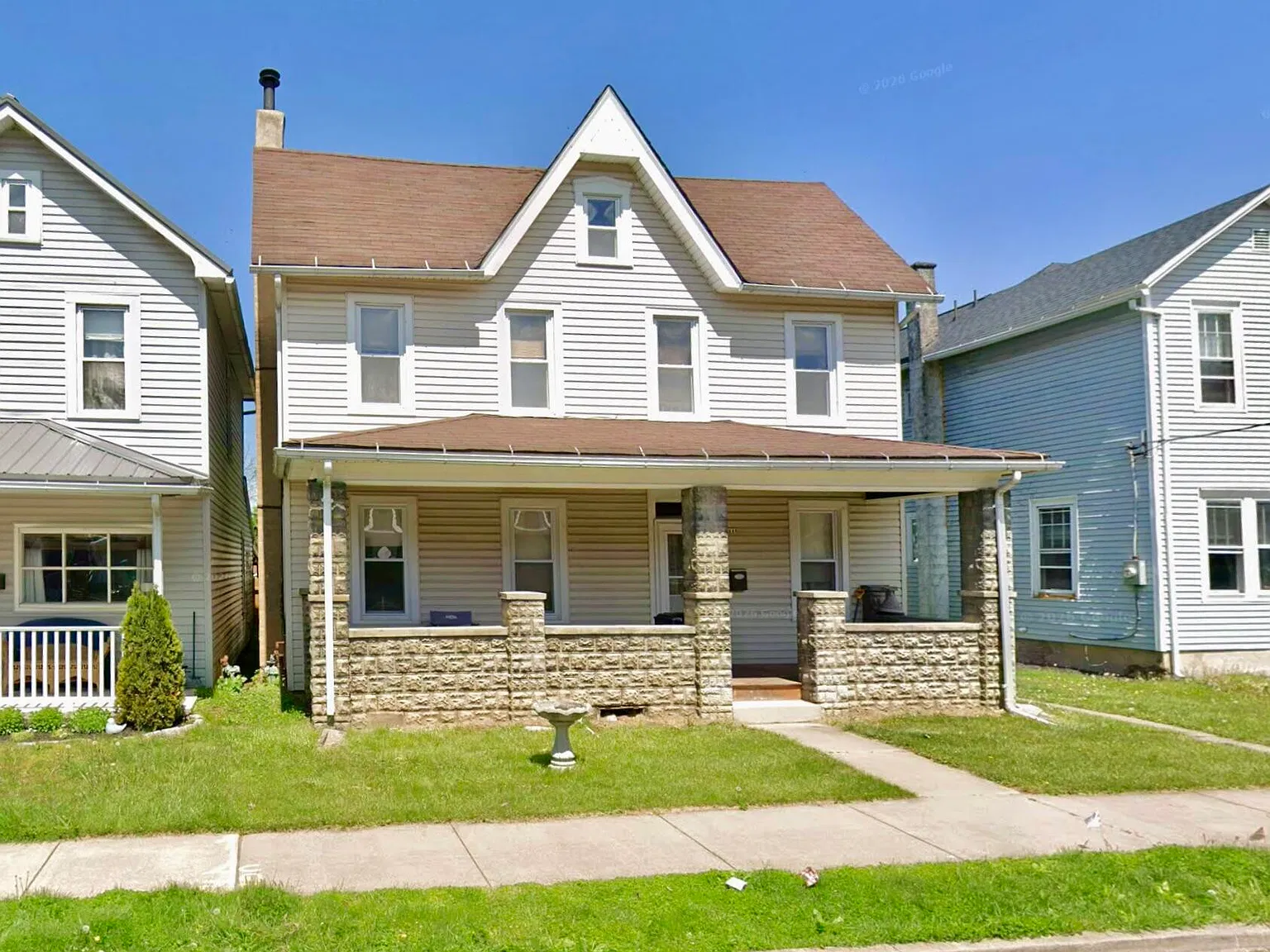 2 bed, 1.0 bath, 1858 sqft, $950 — Photo 1