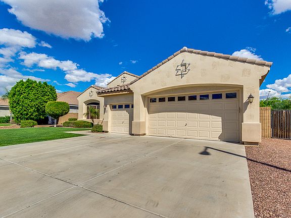 3rd image of 4913 N 127th Dr