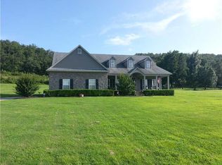 1000 Southfork Ln, Bonanza, AR 72916