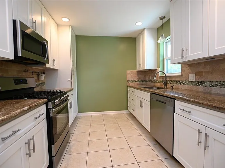 5846 Ettrick Dr — Photo 6