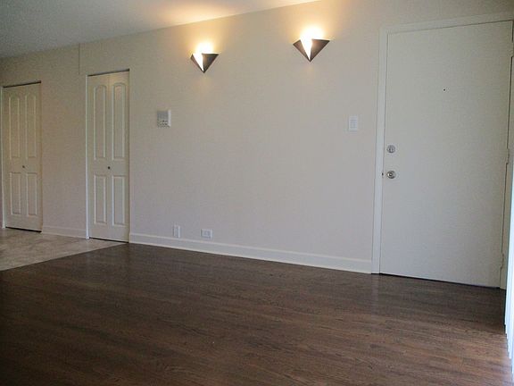 5th image of 9416 Bay Colony Dr APT 1S