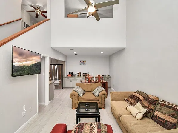 9447 Pagewood Ln, Houston, TX 77063