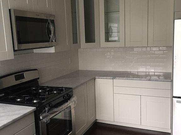 3rd image of 1212 Arthur St