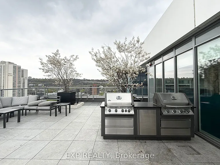 212 King William St #1207 — Photo 32