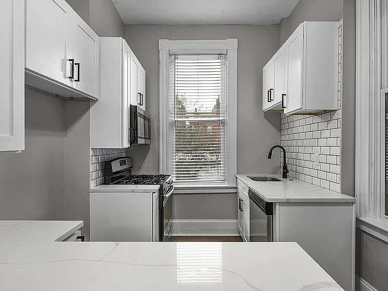2207 S 11th St #A — Photo 2