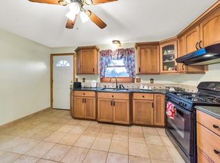 27 Cluster Cir, Springfield, MA 01118