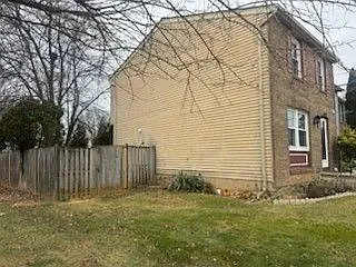 3433 Belfry Ln — Photo 2