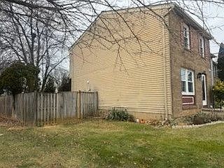 2nd image of 3433 Belfry Ln