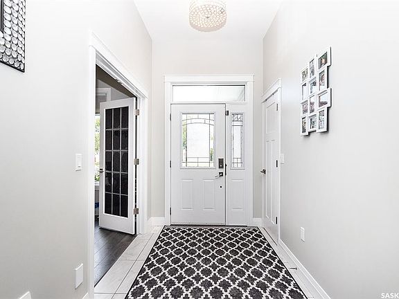 2nd image of 355 Coppermine CRESCENT