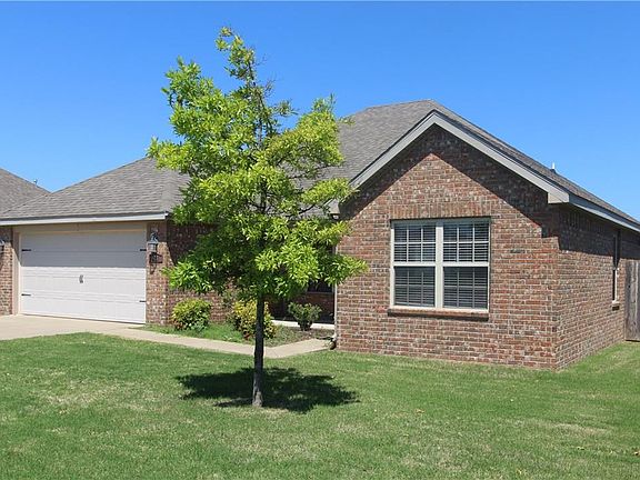 2nd image of 1220 Lariat Dr