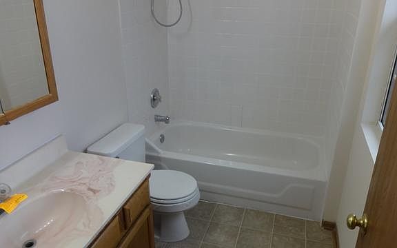 5th image of 250 Braemar Gln