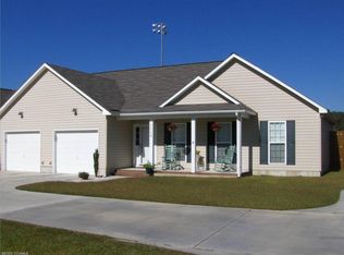 2208-2208B Mayberry Loop Rd, Morehead City, NC 28557