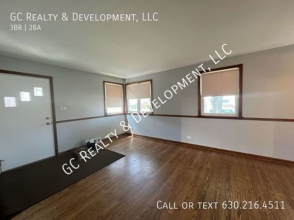 2nd image of 5547 N Oketo Ave