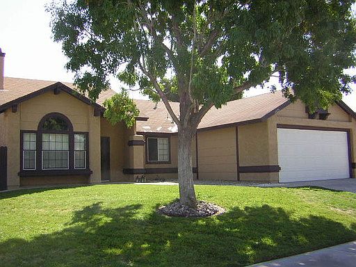 1st image of 43120 Victorville Pl