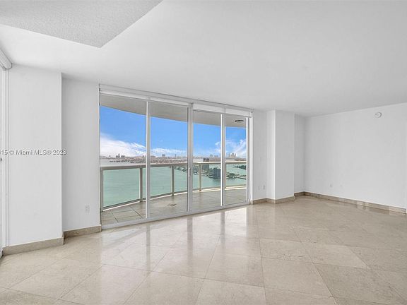 3rd image of 1800 N Bayshore Dr APT 3401