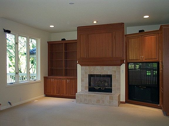 4th image of 13708 NE 32nd Pl