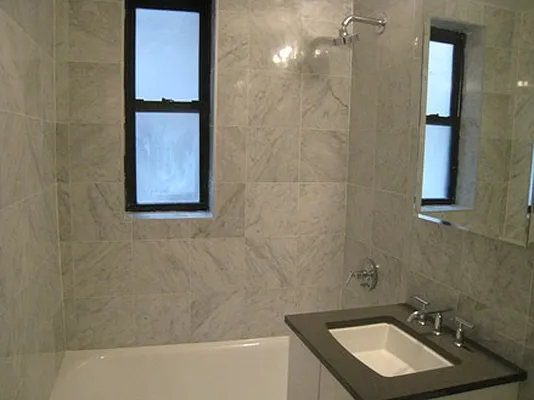 Sold by Metropolitan Equities | media 30