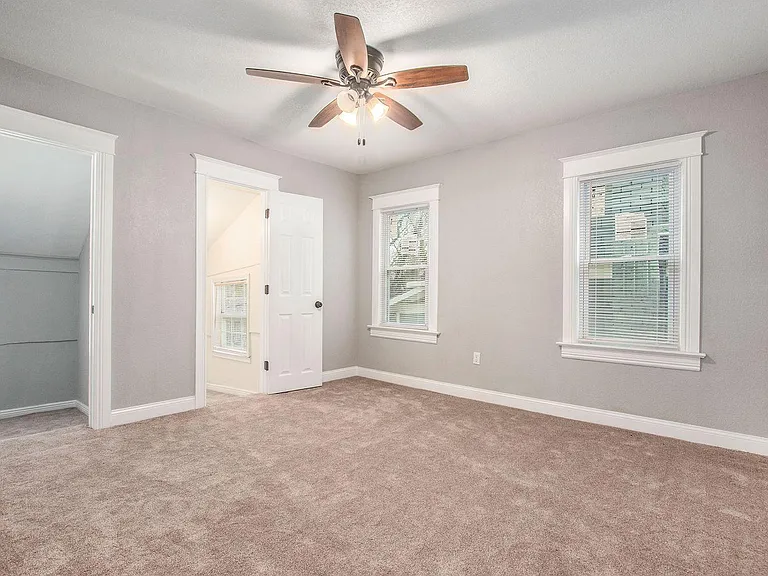4025 Euclid Ave — Photo 12