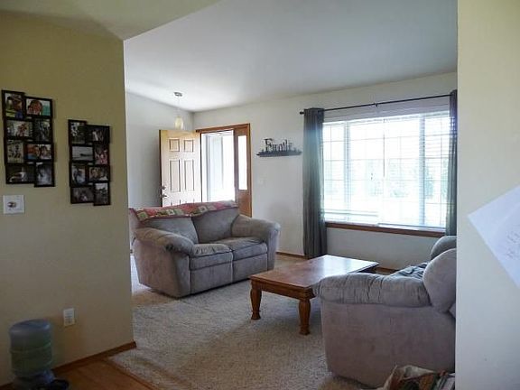 2nd image of 8256 Harrington Ln NE