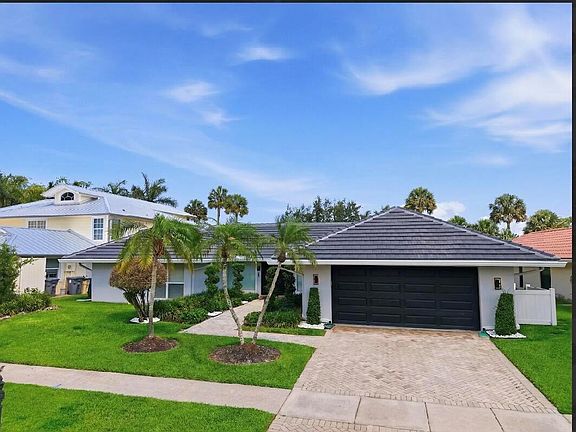 4th image of 5854 Pinebrook Dr