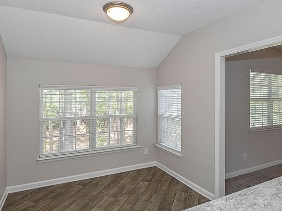 4th image of 2000 Kiftsgate Ln #4521
