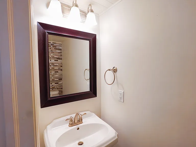 8711 Blessing Dr — Photo 2