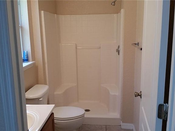 5th image of 2591 Coachman Dr