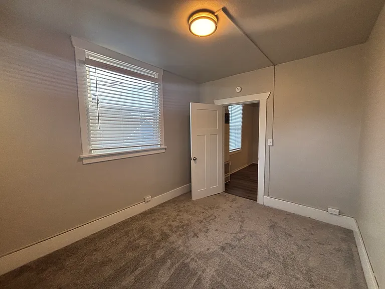 815 N 5th St #204 — Photo 8