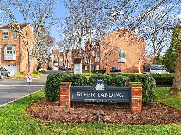 3rd image of 115 River Rd APT 15