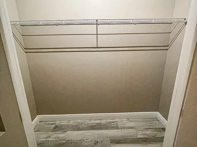 902 Howard Ave #9 — Photo 8