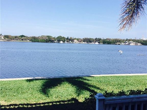 3rd image of 133 Pompano Dr SE