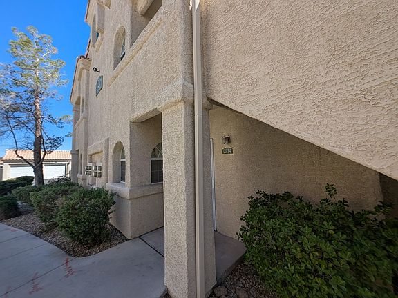 2nd image of 2251 Wigwam Pkwy APT 2114