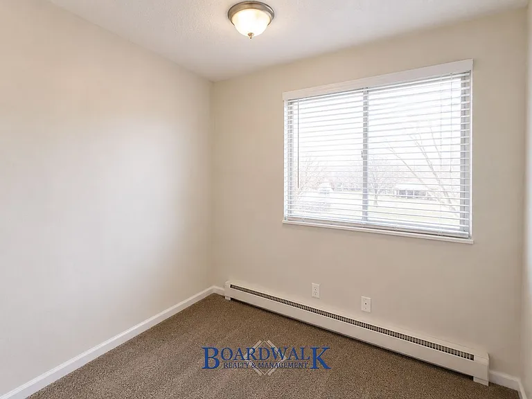 161 E Beryl Ave #8 — Photo 12