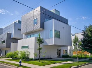 5301 Chenevert St, Houston, TX 77004