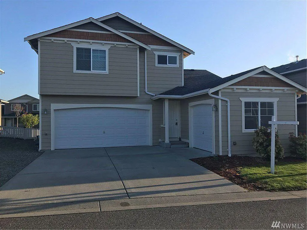 3 bed, 2.5 bath, 1709 sqft, $2,800 — Photo 3
