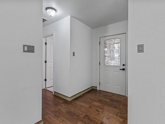5th image of 1440 Thistlewood Ln