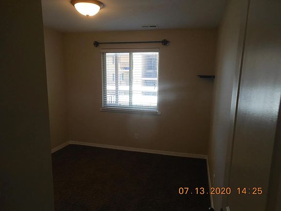 5th image of 854 E Bristle Pine Pl APT 20