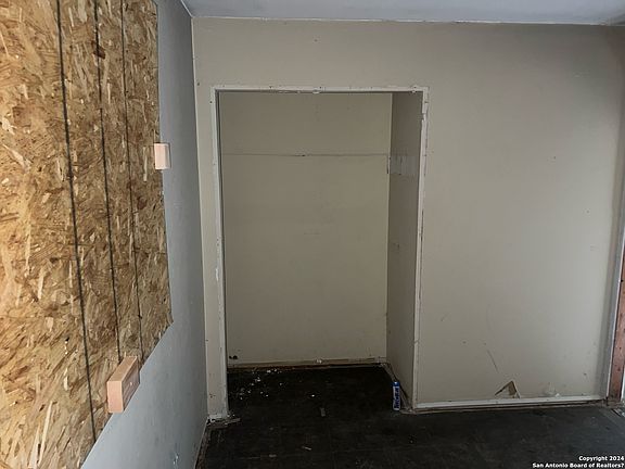 3rd image of 1803 PASO DEL SUR ST