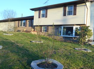 2426 Twin Oaks Dr SE, Cleveland, TN 37323