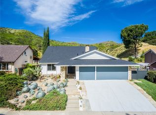 4039 Defender Dr, Agoura Hills, CA 91301