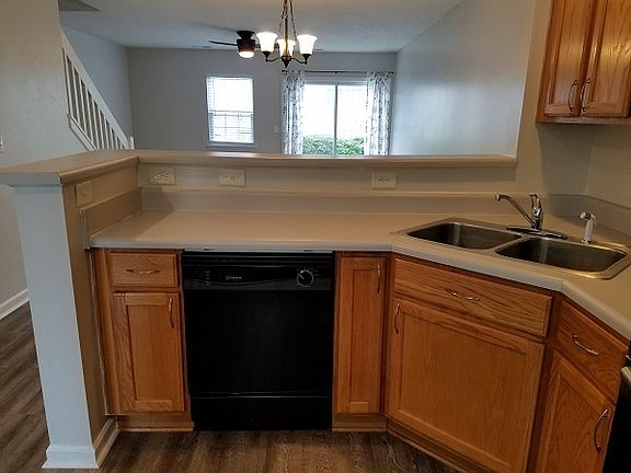 5th image of 7134 Bidford Ct