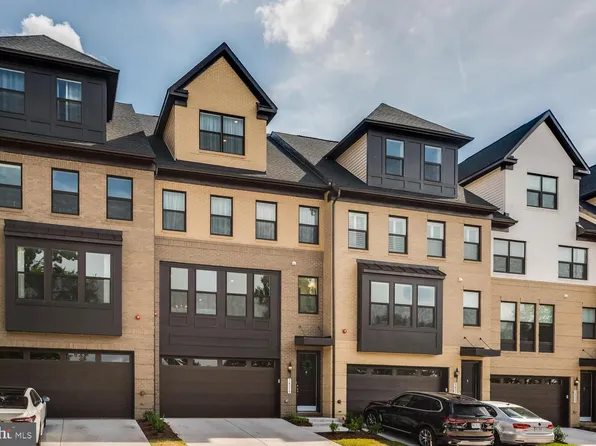 14313 Yesler Ave, Chantilly, VA 20151