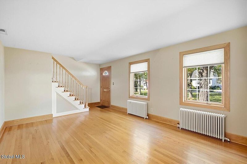 5th image of 13 Cambridge Road
